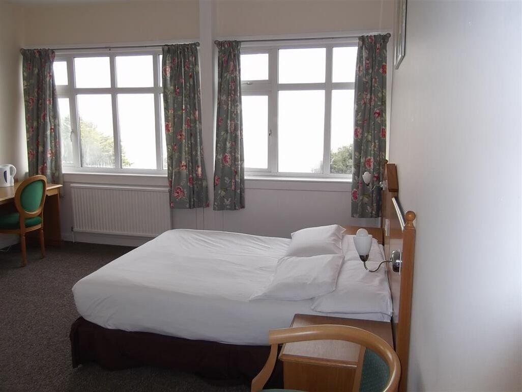 Esplanade Hotel Clacton-on-Sea Ngoại thất bức ảnh