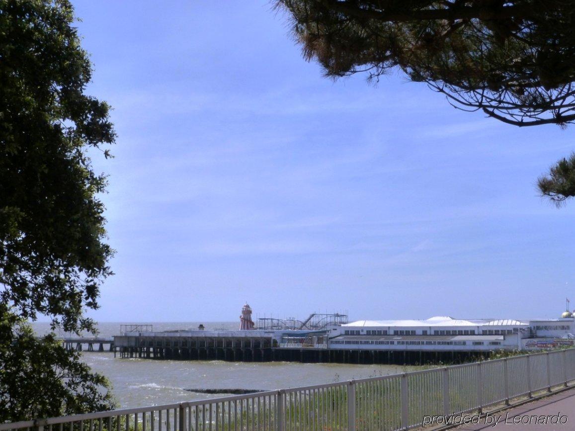 Esplanade Hotel Clacton-on-Sea Ngoại thất bức ảnh